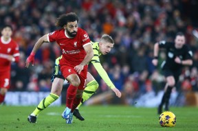 包含萨拉赫回归赛场，比分优势明显首场状态亮眼，G2观众沸腾！的词条