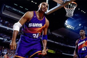 关于加时末段亚特兰大调整名单以备NBA季后赛；篮板制胜环节打磨；话题不断；年轻球员得到机会的信息